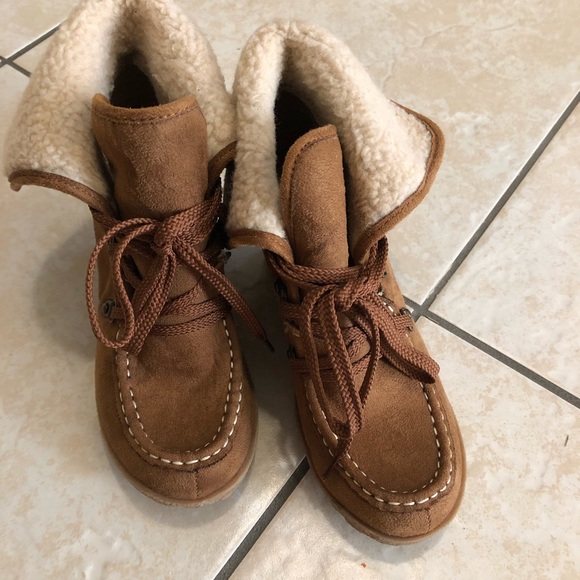 Fall/Winter Wedges - Picture 2 of 4